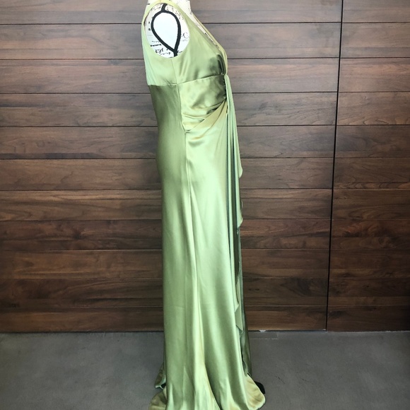 Floor length Light Green Gown V Neck Sleeveless - Picture 2 of 5
